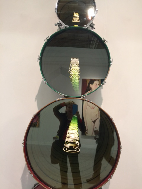Ivan Navarro. Revolution III, 2017. Neon, drums, mirror,.., electric energy. 115 3/8 x 36 ¼ x 17 ¾ in. Unique. Galerie Daniel Templon. Photograph: Jill Spalding.