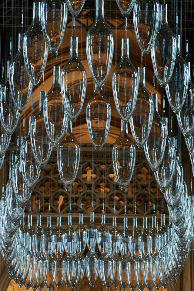 Baldwin & Guggisberg. Boat of Remembrance, 2018, detail (location: the Nave). Mould-blown glass and steel, blown at Hergiswil, Switzerland. © Christoph Lehmann.