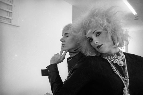 Cecil Beaton. <em>Andy Warhol and Candy Darling, New York City,</em> 1969. © Cecil Beaton Studio Archive at Sotheby’s. Courtesy Cecil Beaton Studio Archive at Sotheby’s.
