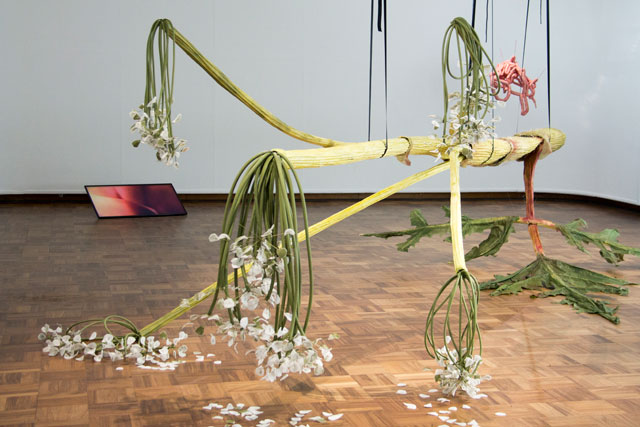 Ingela Ihrman. The Giant Hogweed, 2016. Paper, reed, glue, textile, spray paint, plastic, nylon string, ratchet strap. Courtesy Cooper Gallery, DJCAD and Ingela Ihrman.