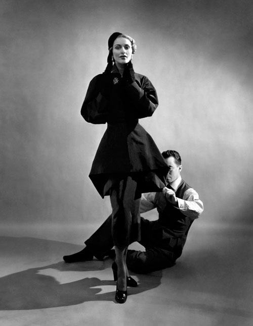 Charles James with Model, 1948. Courtesy of The Metropolitan Museum of Art, Photograph by Cecil Beaton, Beaton / Vogue / Condé Nast Archive. Copyright © Condé Nast.