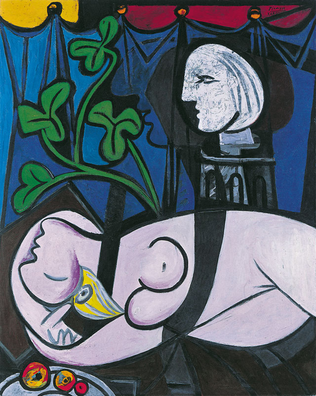 Pablo Picasso. Nude, Green Leaves and Bust (Femme nue, feuilles et buste), 1932. Oil paint on canvas, 162 x 130 cm. Private collection. © Succession Picasso/DACS London, 2017.