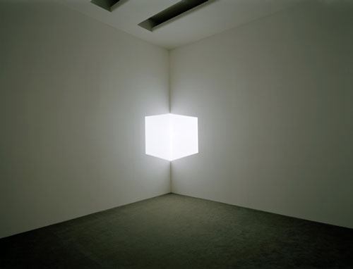 James Turrell. Afrum I (White), 1967. Projected light, dimensions variable. Solomon R. Guggenheim Museum, New York, Panza Collection, Gift 92.4175. © James Turrell. Installation view: Singular Forms (sometimes repeated). Photograph: David Heald © Solomon R. Guggenheim Foundation, New York.