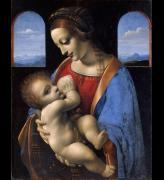 Leonardo da Vinci (1452–1519).<em> The Virgin and Child (The Madonna Litta)</em>, about 1491-5. Tempera on canvas, transferred from wood, 42 x 33 cm. © The State Hermitage Museum, St Petersburg. 2011. (GE-249). Photo by Vladimir Terebenin, Leonard Kheifets, Yuri Molodkovets.