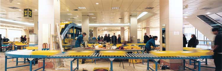 Michael Landy, Break Down, 2001. Commissioned and produced by Artangel. Photo: Hugo Glendinning.