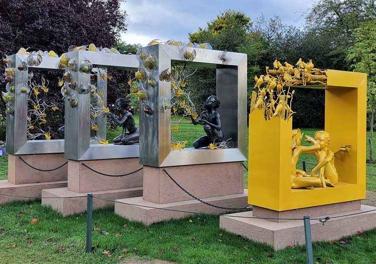 Péju Alatise. Sim and the Glass Birds at Frieze Sculpture, Regent’s Park, London, 2022. Photo: Juliet Rix.