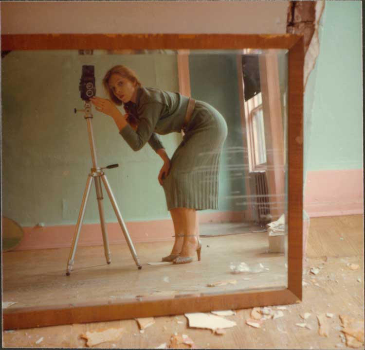 Francesca Woodman, Untitled, New York, 1979. Estate digital c-print, 20.3 x 25.4 cm. Courtesy The Woodman Family Foundation and Victoria Miro. © Woodman Family Foundation/DACS, London 2021.