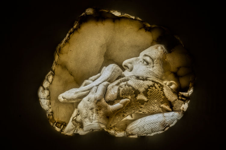 Marina Abramovic. Seven Deaths: The Snake, 2020/2021. Alabaster, custom light, 105 x 85 x 12 cm. © Marina Abramović, courtesy Lisson Gallery and Factum Arté. Photo: Oak Taylor-Smith.