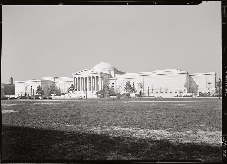 The National Gallery of Art in Washington, DC, as photographed in 1940, before its formal opening in 1941. Photo: Gottscho-Schleisner Collection, Library of Congress, Prints and Photographs Division, Washington DC. Page 23.