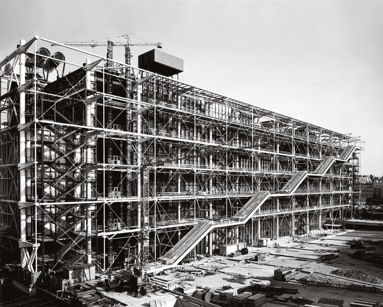 The Centre Pompidou, Paris, designed by Richard Rogers and Renzo Piano and photographed in August 1976 in the course of construction. Photo: The Centre Pompidou, Paris, designed by Richard Rogers and Renzo Piano and photographed in August 1976 in the course of construction. Page 64.