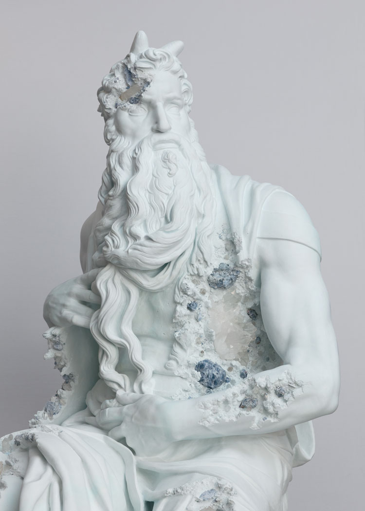 Daniel Arsham, Blue Calcite Eroded Moses, (detail), 2019. Blue calcite, hydrostone, 260 x 119 x 125 cm. Photo: Claire Dorn. © Courtesy the artist & Perrotin.