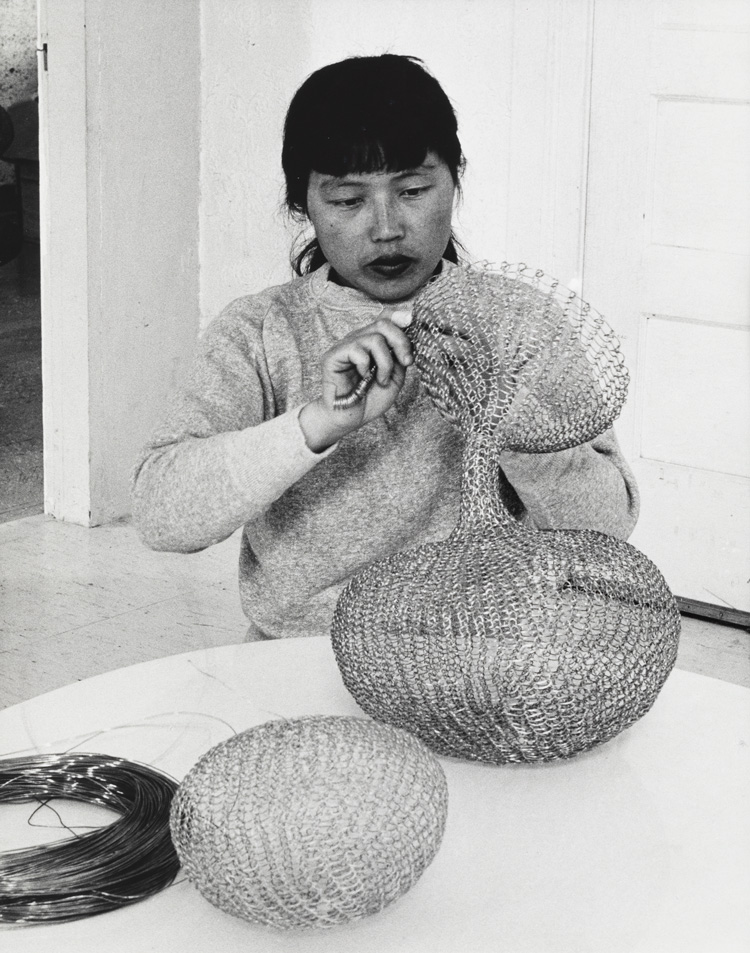 Ruth Asawa and Her Wire Sculpture 2, 1951. Gelatin silver print 24.1 x 18.4 cm. Photo: Imogen Cunningham © 2020 Imogen Cunningham Trust. Artwork © Estate of Ruth Asawa; Courtesy David Zwirner.