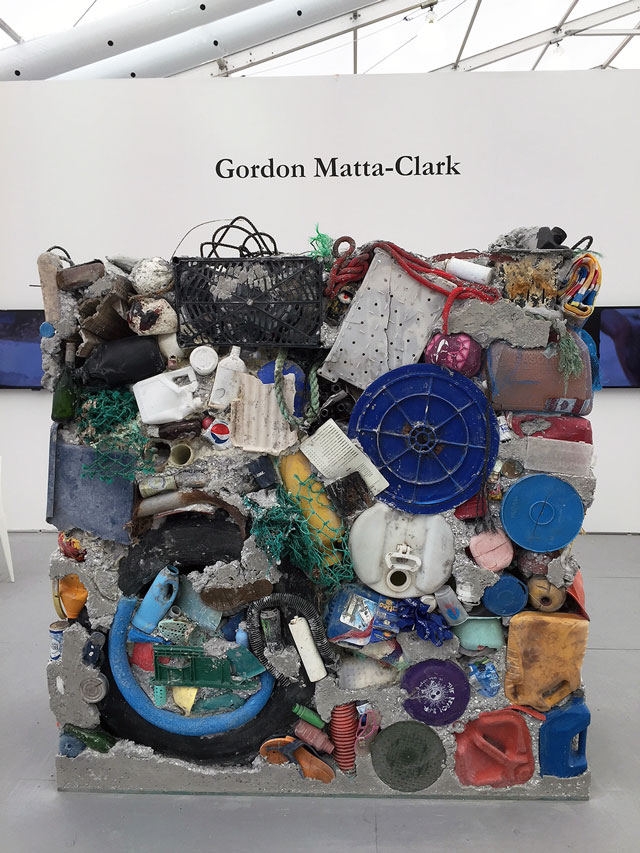 Gordon Matta-Clark. Garbage Wall (installation at David Zwirner Gallery), 1970/1999. Photograph: Jill Spalding.