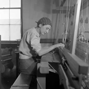 Anni Albers in her weaving studio at Black Mountain College, 1937. Photograph: Helen M. Post. © The Josef and Anni Albers Foundation, VEGAP, Bilbao, 2017.