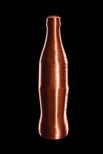 Alice Anderson. Coke Bottle, 2013. Copper wire, 20.5 x 6 cm. Courtesy of the artist.