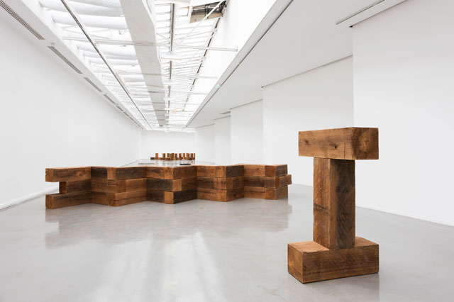 Carl Andre: Sculpture as Place, 1958–2010, exhibition view, Musée d’Art moderne de la Ville de Paris. © Pierre Antoine.