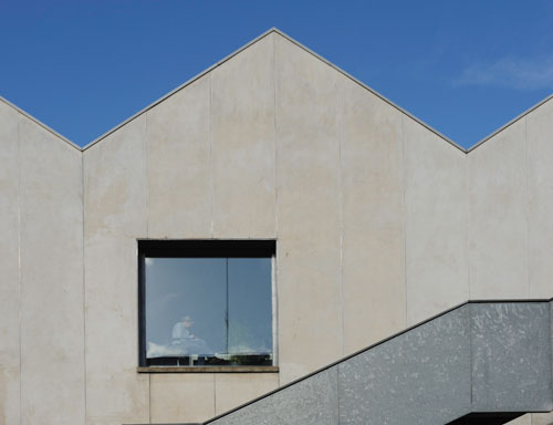 Antony Gormley. Studio exterior view 2. Photograph by Nick Howard.