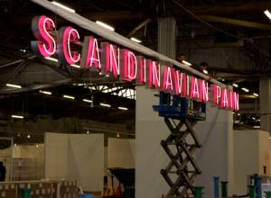 Ragnar Kjartansson. <em>Scandinavian Pain (Neon)</em>, 2006-2012. Installation view, The Armory Show 2012. Courtesy of the artist, Luhring Augustine and i8 Gallery, Reykjavik.