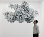 Daniel Arsham. Pixel Cloud (New York), 2010. Plastic, paint, 53 1/4 x 78 x 67 in
(135 x 200 x 170 cm). Courtesy of MCLEOI GALLERY, Australia and Galerie Perrotin.