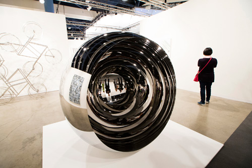 Lisson Gallery. Art Basel in Miami Beach 2013.