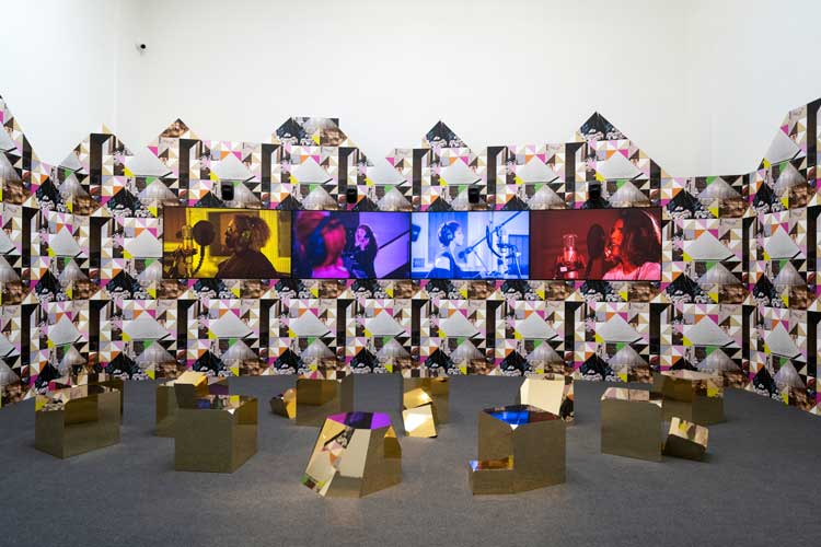 Sonia Boyce, Feeling Her Way, featuring four performers; Errollyn Wallen, Tanita Tikaram, Poppy Ajudha and Jacqui Dankworth, 2022. Photo: Cristiano Corte © British Council