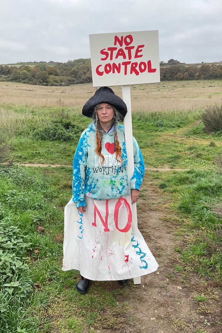 Delaine Le Bas, No State Control, photographed in Findon, West Sussex (after Horace Poolaw’s Trecil Poolaw Unap, Mountain View, Oklahoma, 1929). Photo: Lincoln Cato/Courtesy the artists.
