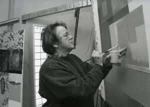 Vivienne Binns in her Curtin studio (Canberra), 1992. Photo: Alex Fiveash, courtesy of the artist.
