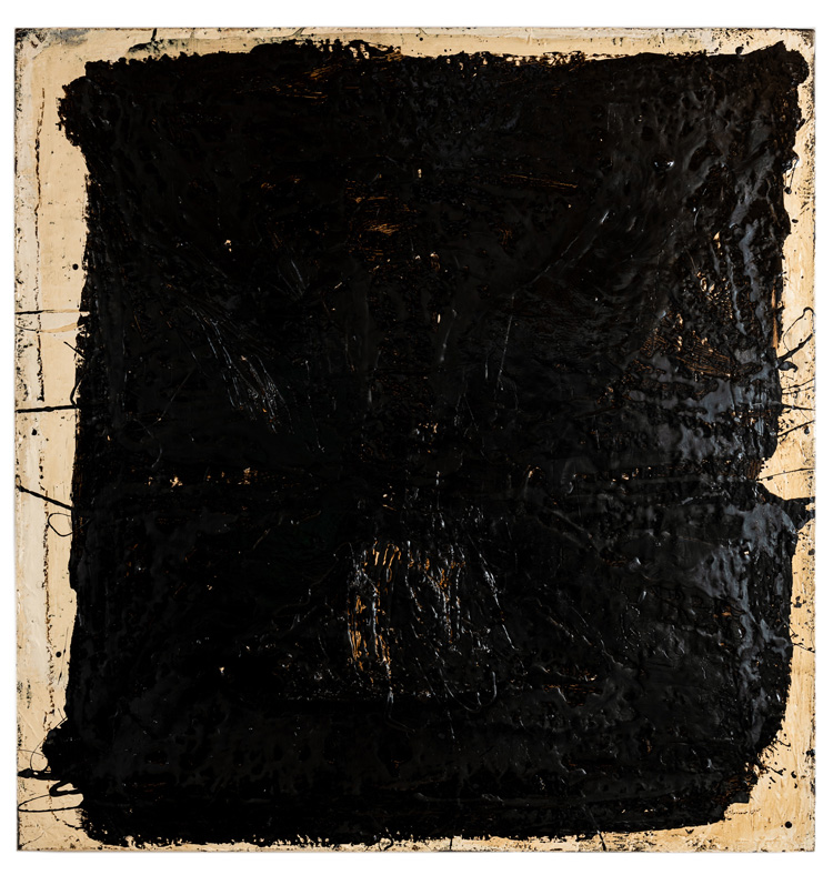 Eleanor Bartlett. Black Mass, 2019. Tar and metal paint on canvas, 110 x 112 cm. © the artist.