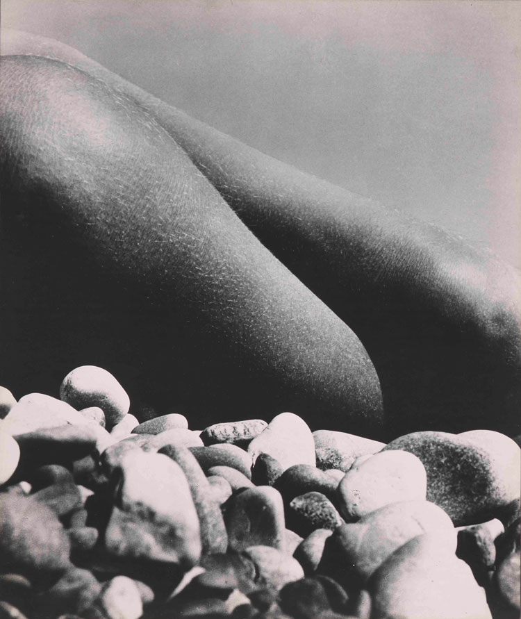 Bill Brandt, Nude, Baie des Ange, 1959, Bill Brandt Archive Ltd., London, © Bill Brandt/Bill Brandt Archive Ltd.