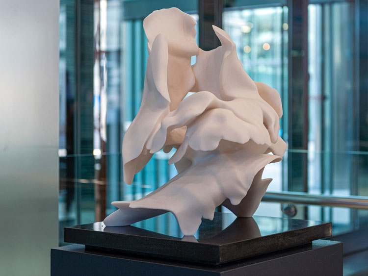 Helaine Blumenfeld, Exodus IV, 2018. White marble, 50 x 41 x 41 cm. Photo © Henryk Hetflaisz.