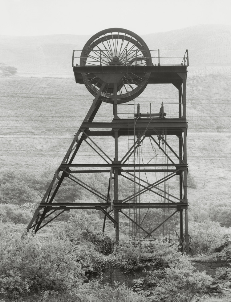 Bernd and Hills Becher. Great Western Colliery, Shaft 1, Pontypridd, South Wales, GB, 1968. © Estate Bernd & Hilla Becher, represented by Max Becher, courtesy Die Photographische Sammlung/SK Stiftung Kultur – Bernd und Hilla Becher Archive, Cologne, 2019.