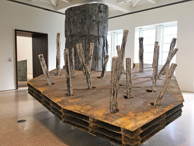 Phyllida Barlow. untitled: shadow platform, 2019 (foreground). Installation view, cul-de-sac, Royal Academy of Arts. Photo: Veronica Simpson.
