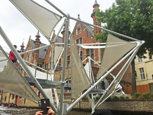 Jaroslaw Kozakiewicz, Brug, 2018. Photograph © Anna McNay.