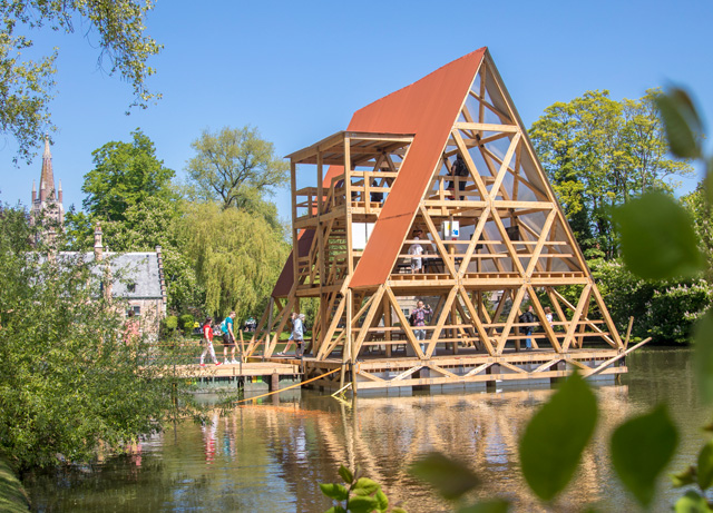 Nlé Kunlé Adeyimi, MFS III Minne Floating School, 2018. © VisitBruges | Jan D’hondt.