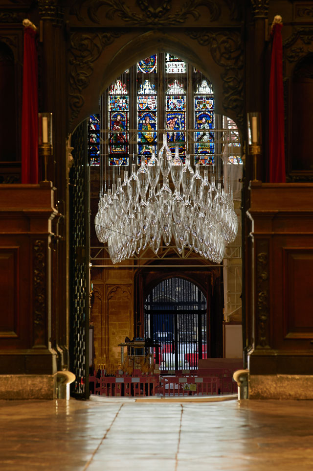 Baldwin & Guggisberg. Boat of Remembrance, 2018 (location: the Nave). Mould-blown glass and steel, blown at Hergiswil, Switzerland. © Christoph Lehmann.