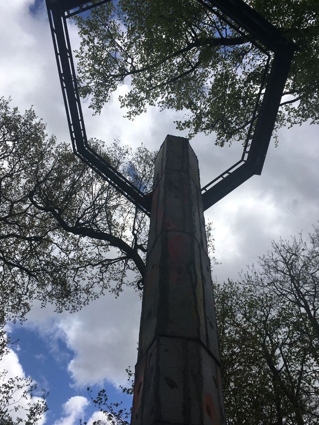 Phyllida Barlow, Quarry, 2018, installation view, Jupiter Artland. Photograph: Veronica Simpson.