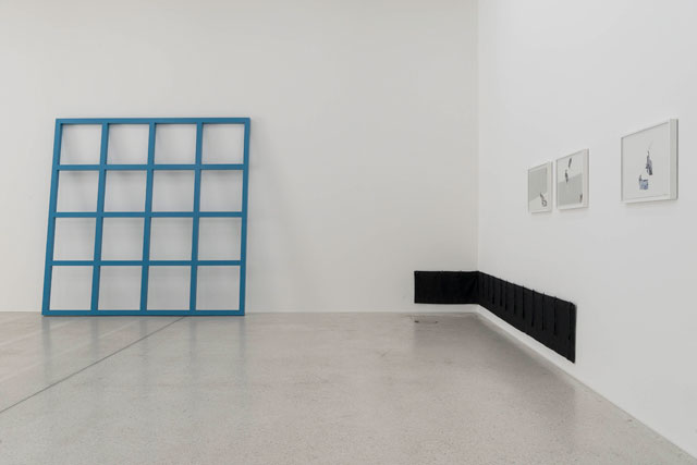 Tom Burr. Surplus of Myself, installation view, Westfälischer Kunstverein, 10 June – 1 October 2017. Photograph: Thorsten Arendt. Courtesy the artist; Galerie Neu, Berlin and Bortolami, New York.