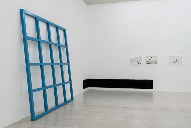 Tom Burr. Surplus of Myself, installation view, Westfälischer Kunstverein, 10 June – 1 October 2017. Photograph: Thorsten Arendt. Courtesy the artist; Galerie Neu, Berlin and Bortolami, New York.