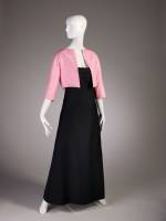 Cristobal Balenciaga. Evening ensemble with dress of black zibeline and bolero of pink gazar, summer 1968.  Fine Arts Museums of San Francisco, the Eleanor Christensen de Guigne Collection (Mrs. Christian de Guigne III), gift of Ronna and Eric Hoffman. Photo by Joe McDonald/Fine Arts Museums of San Francisco.