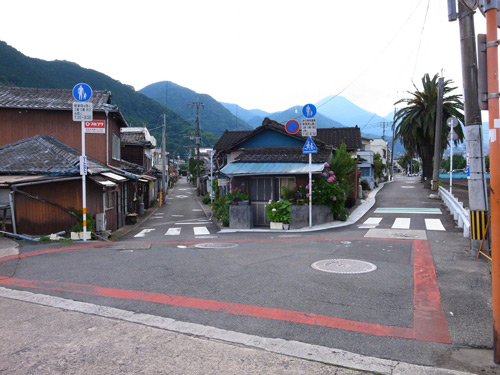 Satoshi Hirose. Beppu Mixed Bathing World (image 5). Photograph: Takashi Kubo. © Beppu Contemporary Art Festival 