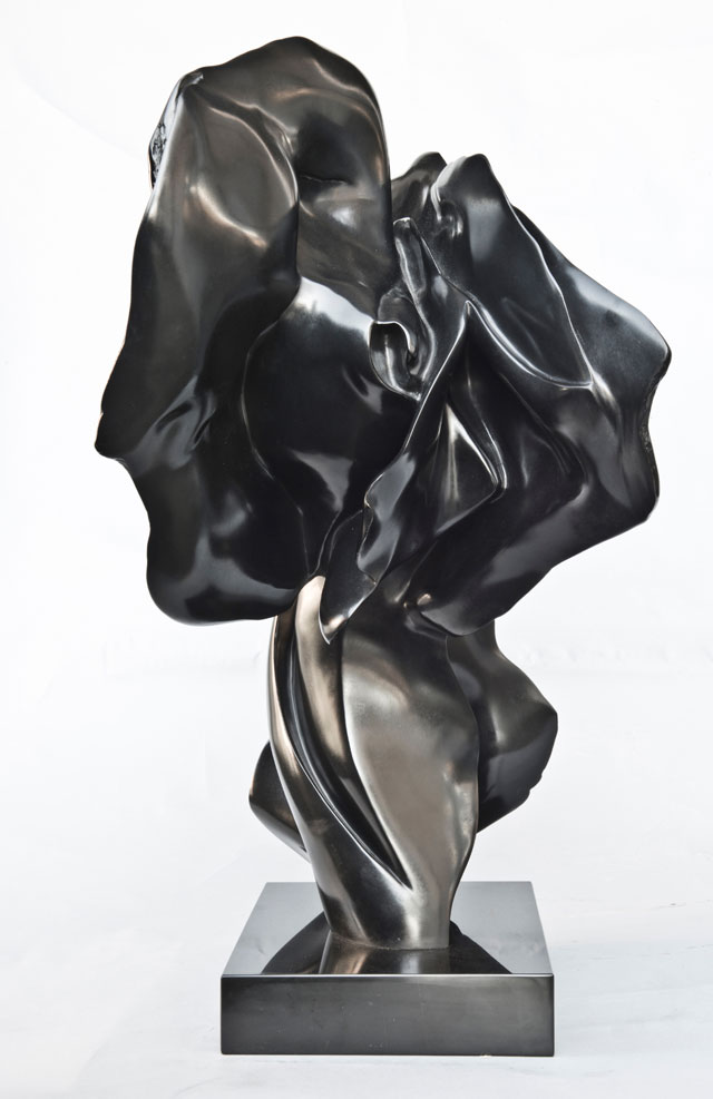 Helaine Blumenfeld. Sinfonia, 2014. Bronze, 72 cm (h). Photograph: Erio Forli.