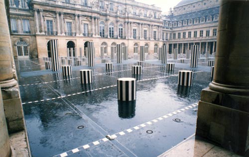 Daniel Buren. <em>Les Deux Plateaux </em>sculpture <em>in situ</em> (permanent). Cour d'honneur, Palais-Royal, Paris, France 1985-1986. Detail. © DB & ADAGP.