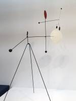 Alexander Calder. Red, White, Black and Brass, 1934. Sheet metal, rod, wire, brass, and paint, 113 × 68 × 53 in (287 × 172.7 × 134.6 cm). Calder Foundation, New York; promised gift of Alexander S. C. Rower. Photograph: Jill Spalding.