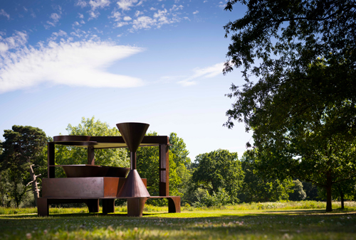 Anthony Caro. Forum, 1992-94. Photograph: Jonty Wilde. Image courtesy of Barford Sculptures Ltd.