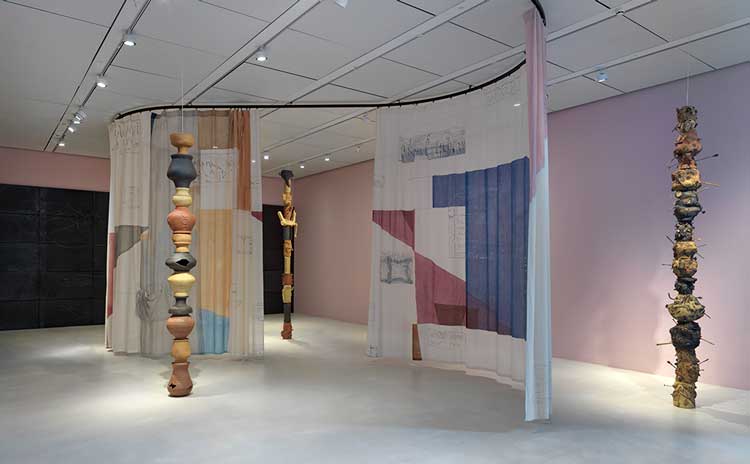 Mariana Castillo Deball, Roman Rubbish, installation view, London Mithraeum Bloomberg Space, 4 August 2022 – 14 January 2023. Photo © Marcus Leith.