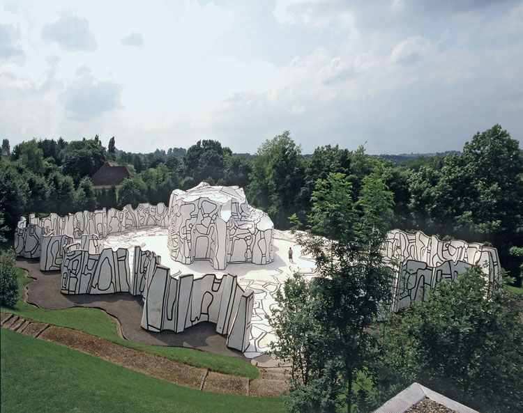 Jean Dubuffet. Closerie Falbala, 1970–73. Painted concrete and epoxy resin, 1,610 m2. (17,330 ft2). Fondation Dubuffet, Périgny-sur-Yerres. Photo Belzeaux. © ADAGP, Paris and DACS, London 2020.