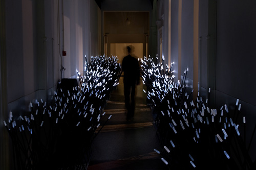 Daan Roosegaarde. <em>Dune</em>, 2006–2009. 
        <br>
      © copyright  Daan Roosegaarde.