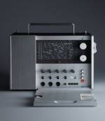 T 1000 Portable radio by Dieter Rams, 1963. Manufacturer: Braun GmbH. Photo Koichi Okuwaki.