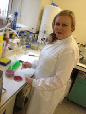 Anna Dumitriu working in the lab as part of the Sequence project, 2015. Photograph: Kevin Cole.