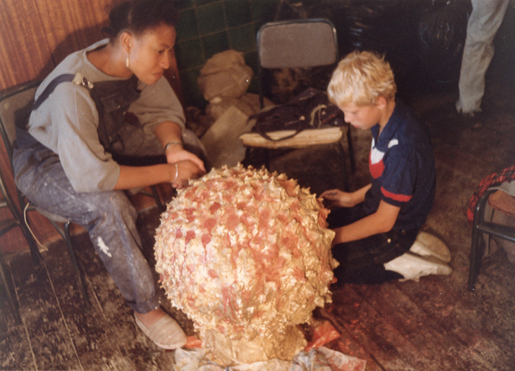 Veronica Ryan, Artists in Schools residency at Templars Secondary, 1984, Whitechapel Gallery. Whitechapel Gallery Archive.